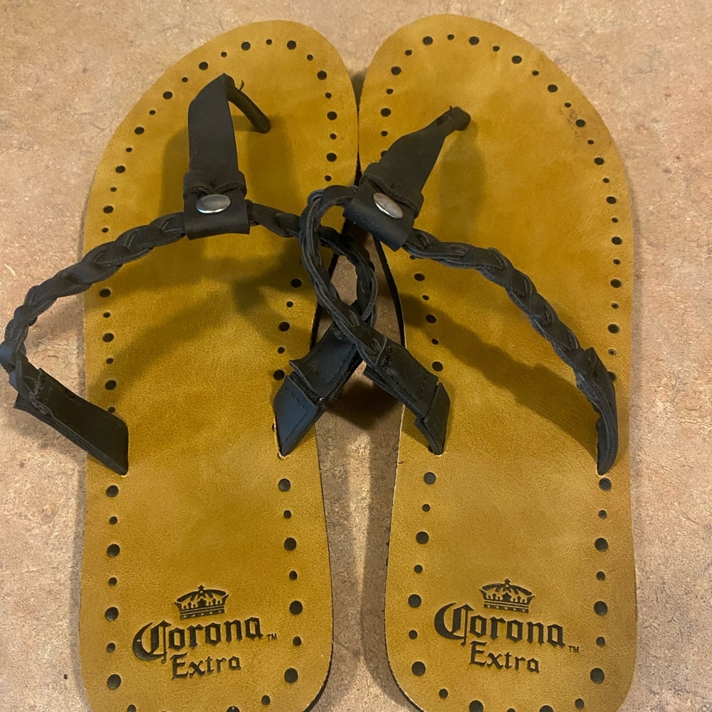 Size 9 corona extra sandals